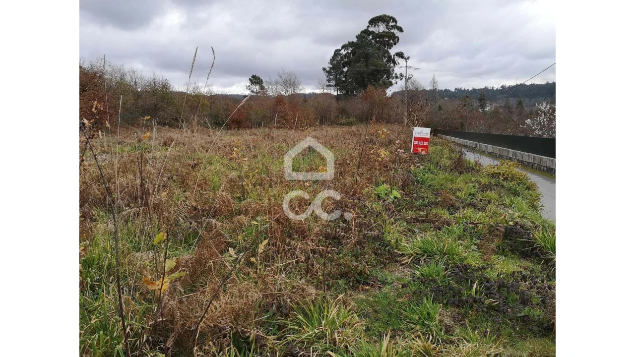 Terreno para Venda em Estorãos Foto 4