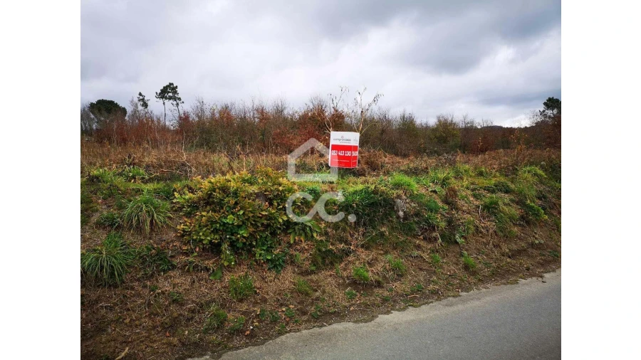 Terreno para Venda em Estorãos Foto 3