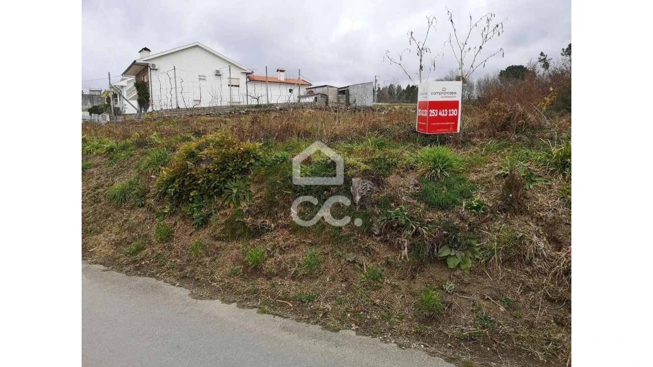 Terreno para Venda em Estorãos Foto 2