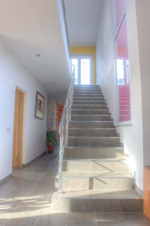 Moradia T4 para Venda em Loule (São Clemente)
