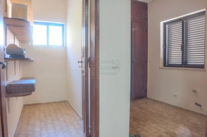 Moradia T4 para Venda em Loule (São Clemente)