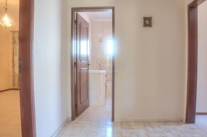 Moradia T4 para Venda em Loule (São Clemente)