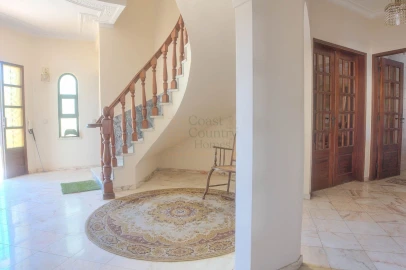Moradia T4 para Venda em Loule (São Clemente)