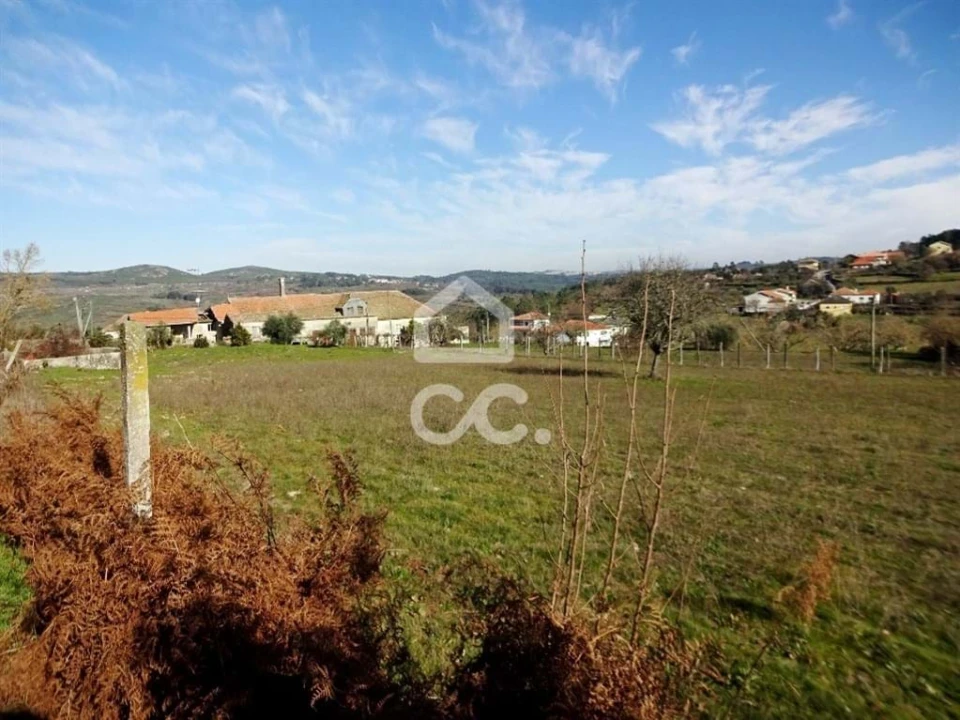 Moradia T5 para Venda em São João da Fresta Foto 5