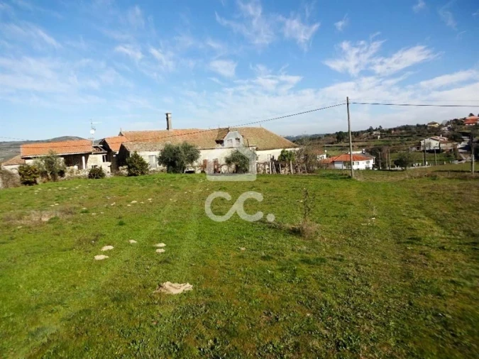 Moradia T5 para Venda em São João da Fresta Foto 7