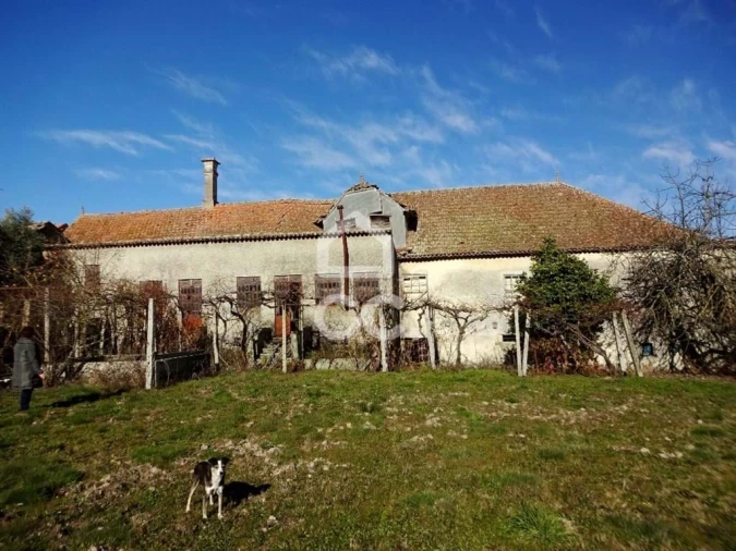 Moradia T5 para Venda em São João da Fresta Foto 10