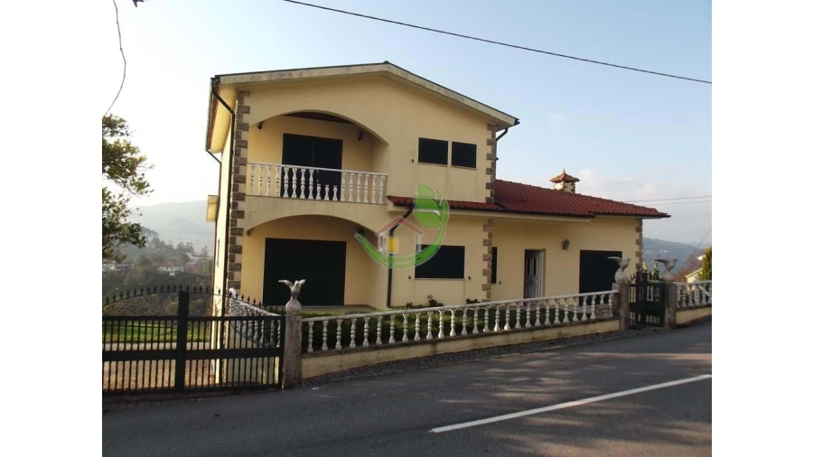 Moradia T5 para Venda em Vade