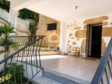 Quinta T3 para Venda em Roriz