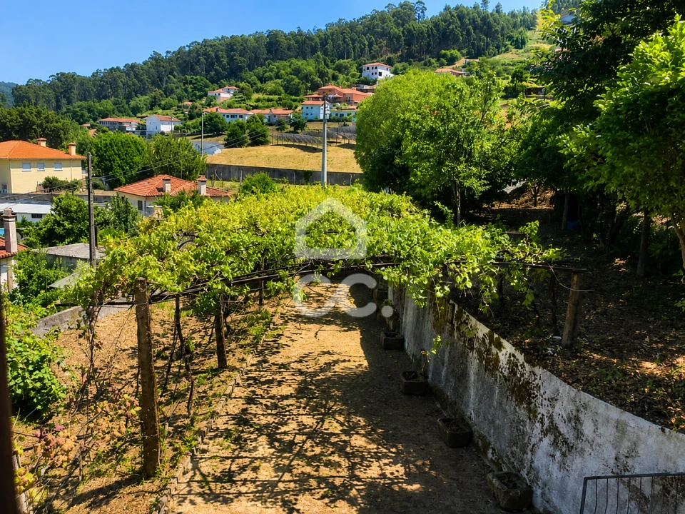 Quinta T3 para Venda em Roriz Foto 2