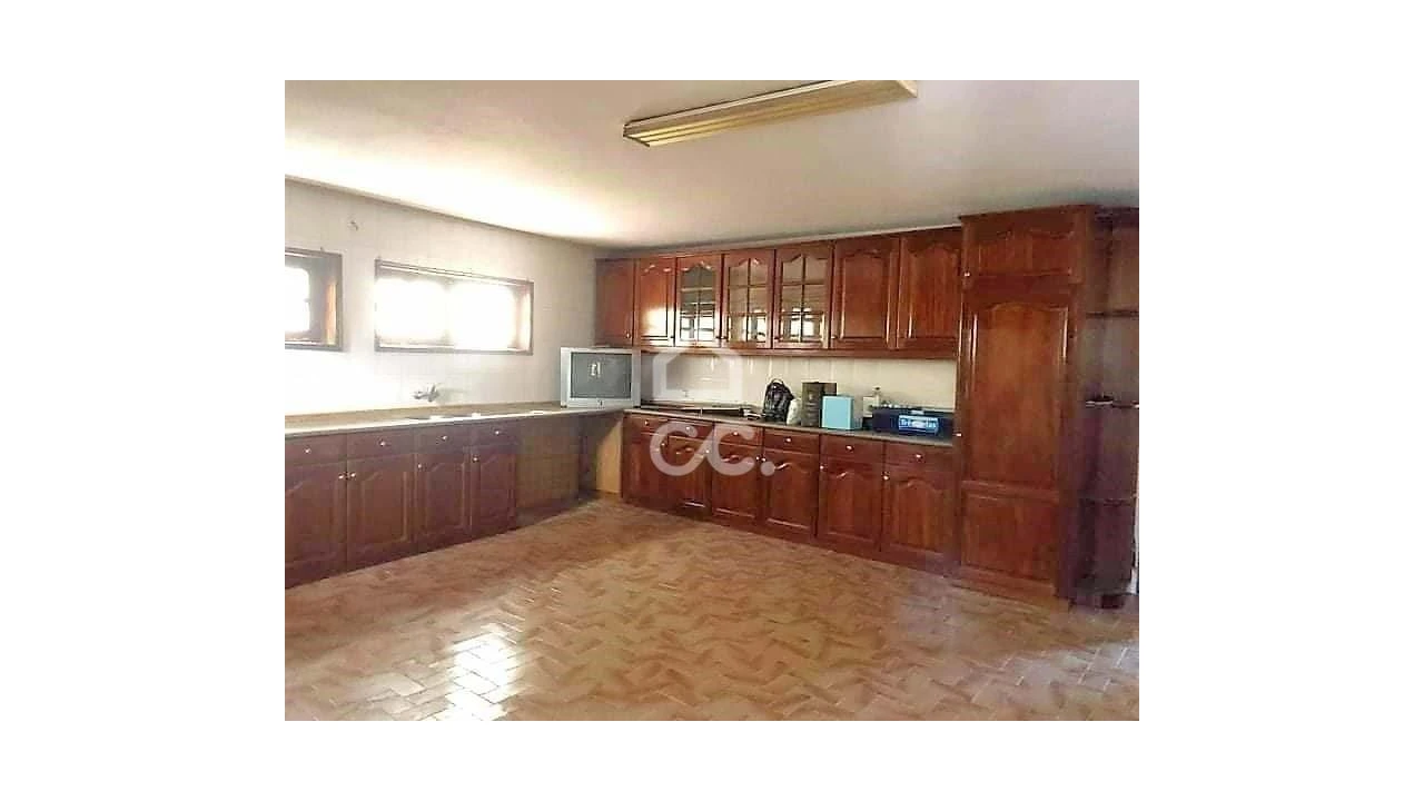 Quinta T3 para Venda em Roriz Foto 4