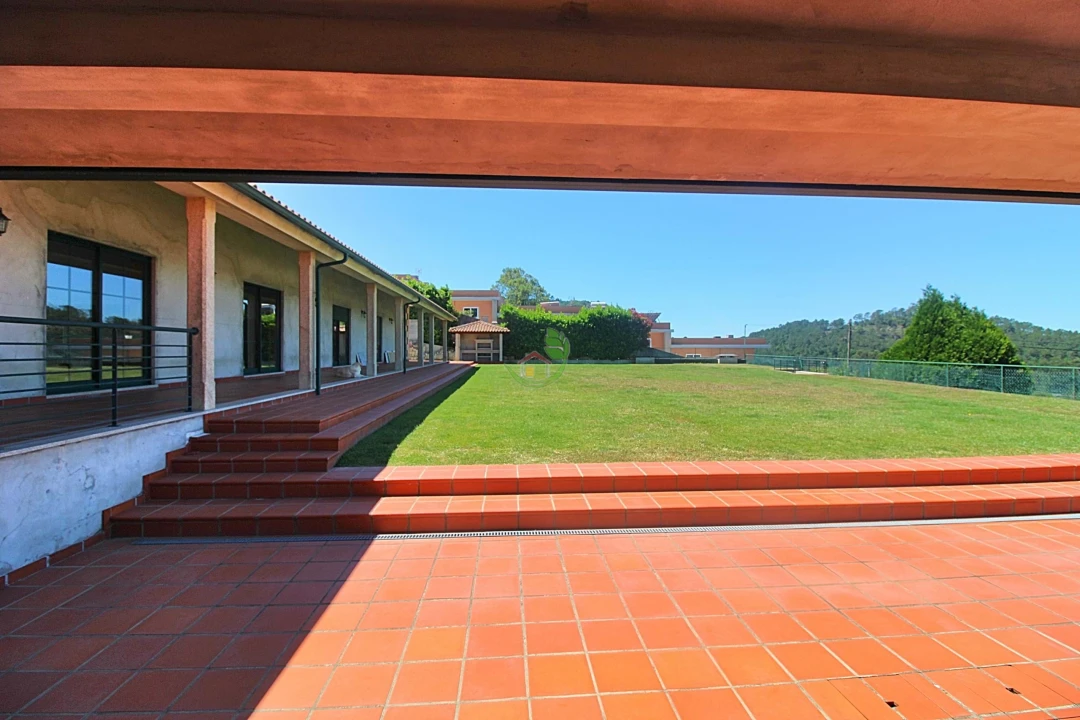 Moradia T5 para Venda em Antas Foto 10