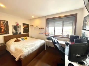 Apartamento T3 para Venda em Póvoa de Varzim, Beiriz e Argivai