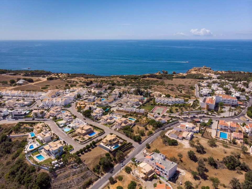 Moradia T4 para Venda em Albufeira e Olhos de Água Foto 21