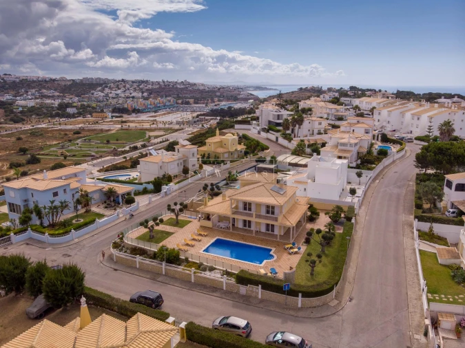 Moradia T4 para Venda em Albufeira e Olhos de Água Foto 19