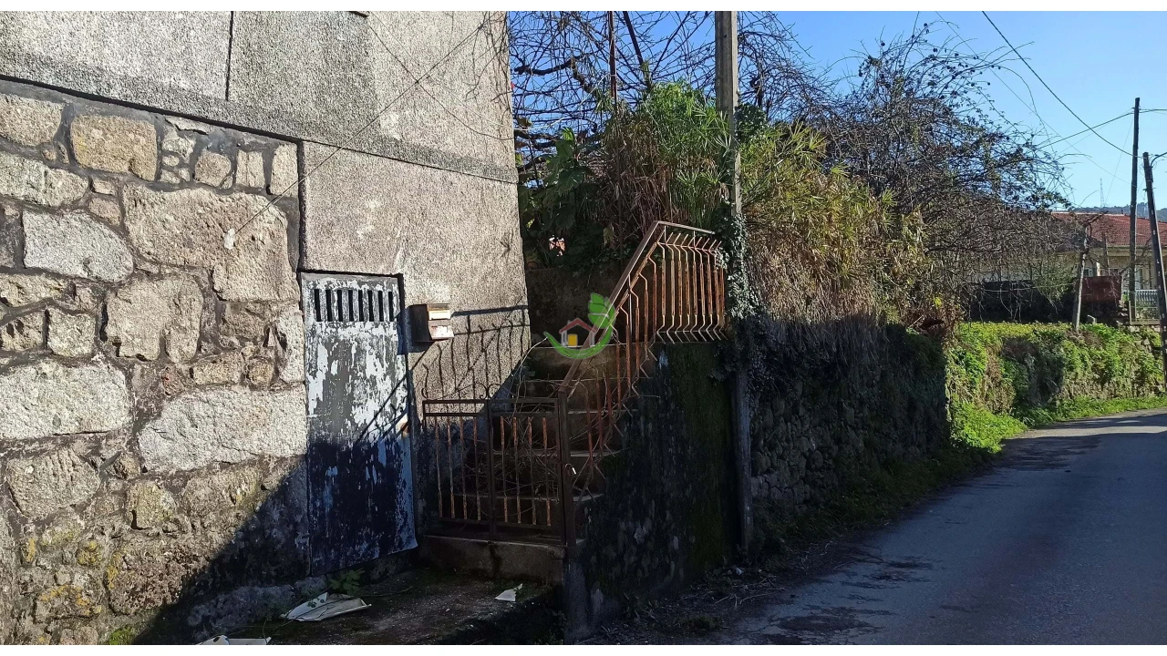 Moradia T3 para Venda em Ribeira do Neiva Foto 2