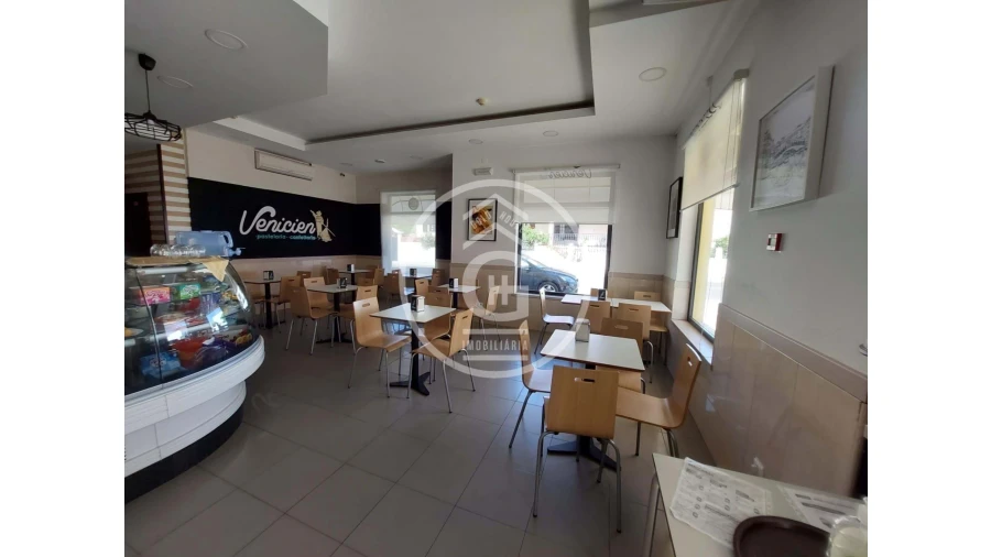 Negócio para Venda em Almeirim Foto 2
