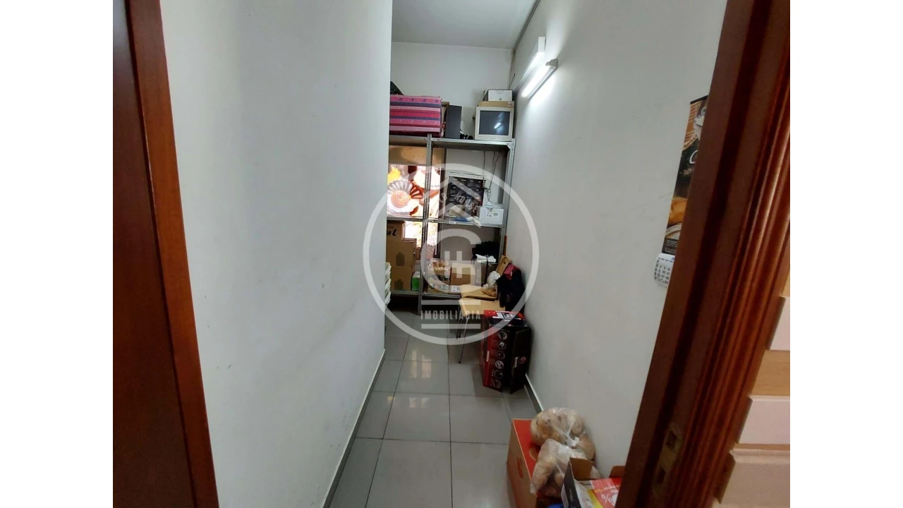 Negócio para Venda em Almeirim Foto 9