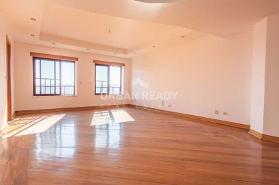 Apartamento T3 para Venda em Almada, Cova da Piedade, Pragal e Cacilhas