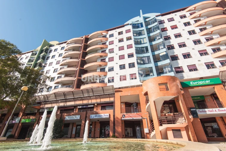 Apartamento T3 para Venda em Almada, Cova da Piedade, Pragal e Cacilhas