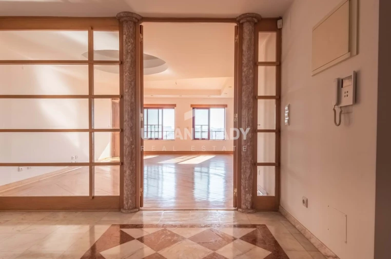 Apartamento T3 para Venda em Almada, Cova da Piedade, Pragal e Cacilhas Foto 6