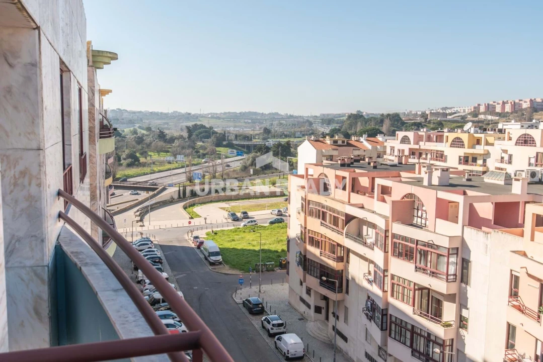 Apartamento T3 para Venda em Almada, Cova da Piedade, Pragal e Cacilhas Foto 33