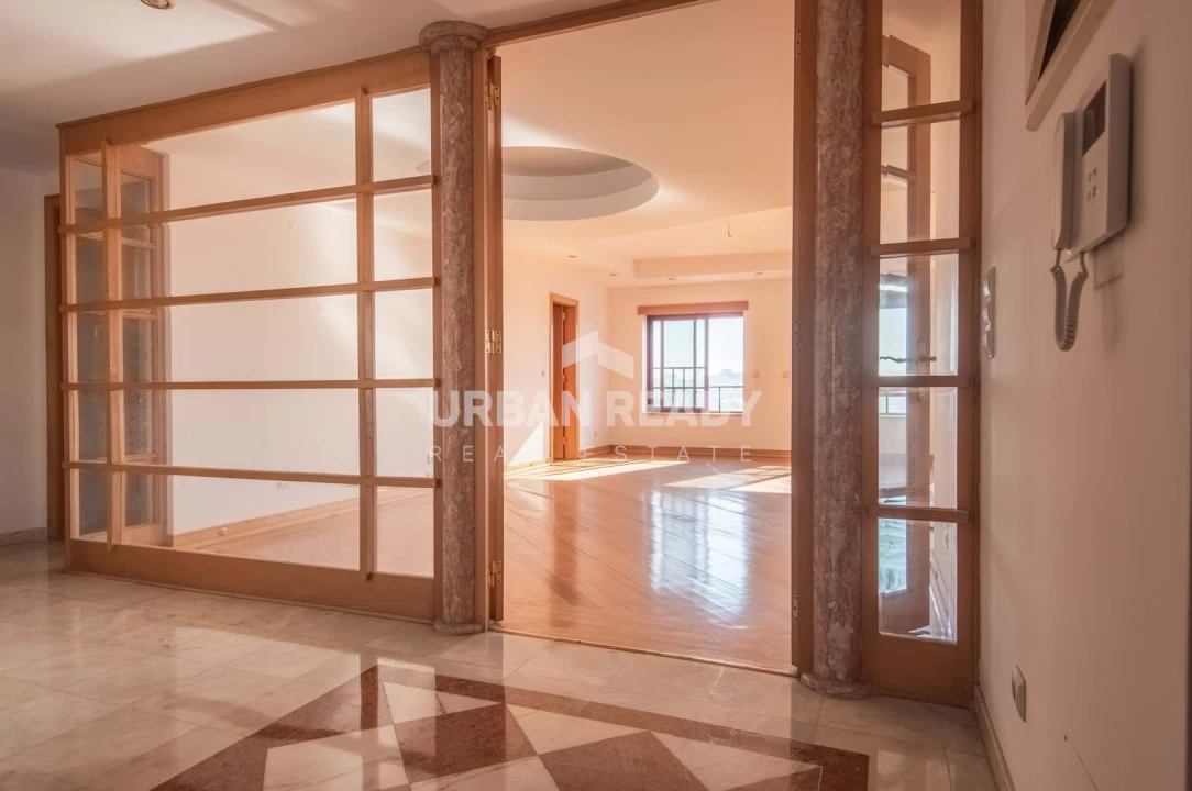 Apartamento T3 para Venda em Almada, Cova da Piedade, Pragal e Cacilhas Foto 7