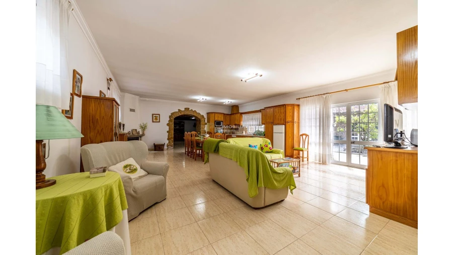 Moradia T4 para Venda em Romeira e Várzea Foto 2