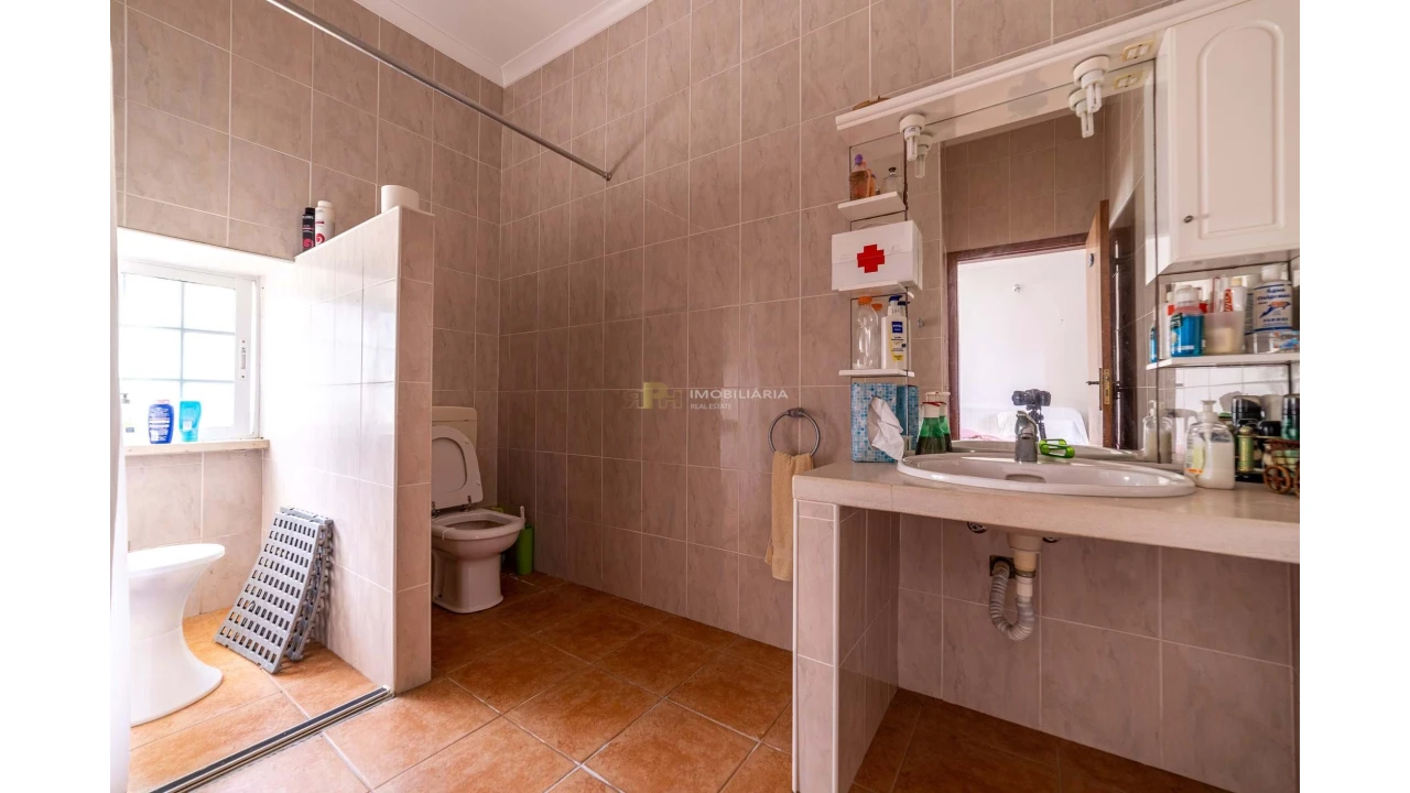 Moradia T4 para Venda em Romeira e Várzea Foto 13