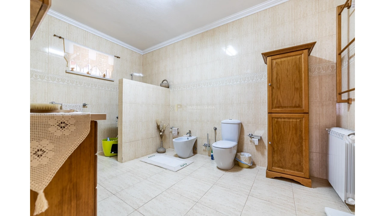 Moradia T4 para Venda em Romeira e Várzea Foto 16