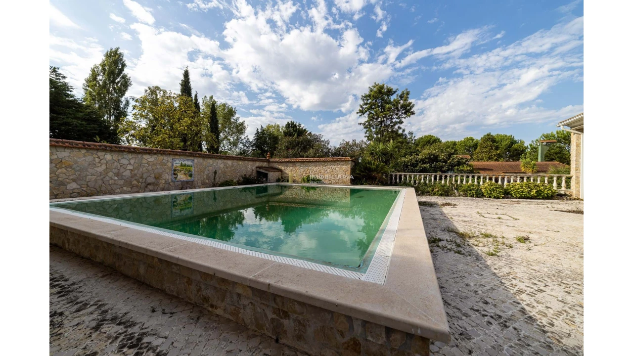 Moradia T4 para Venda em Romeira e Várzea Foto 10