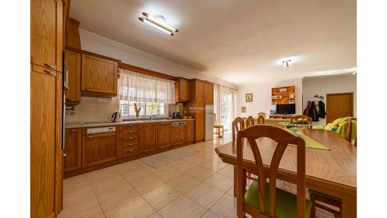 Moradia T4 para Venda em Romeira e Várzea Foto 3