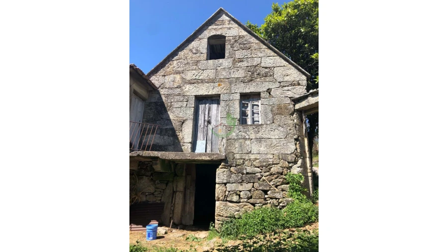 Moradia para Venda em Vila e Roussas Foto 19