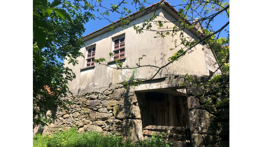 Moradia para Venda em Vila e Roussas Foto 21