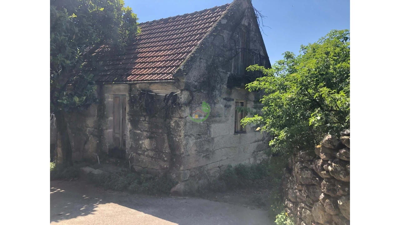 Moradia para Venda em Vila e Roussas Foto 2