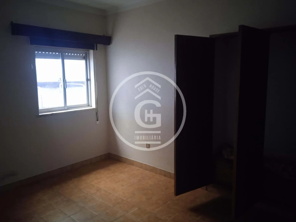 Moradia T2 para Venda em Golegã Foto 9