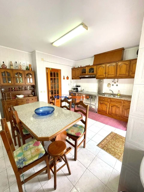 Apartamento T3 para Venda em Vila Nova de Famalicão e Calendário