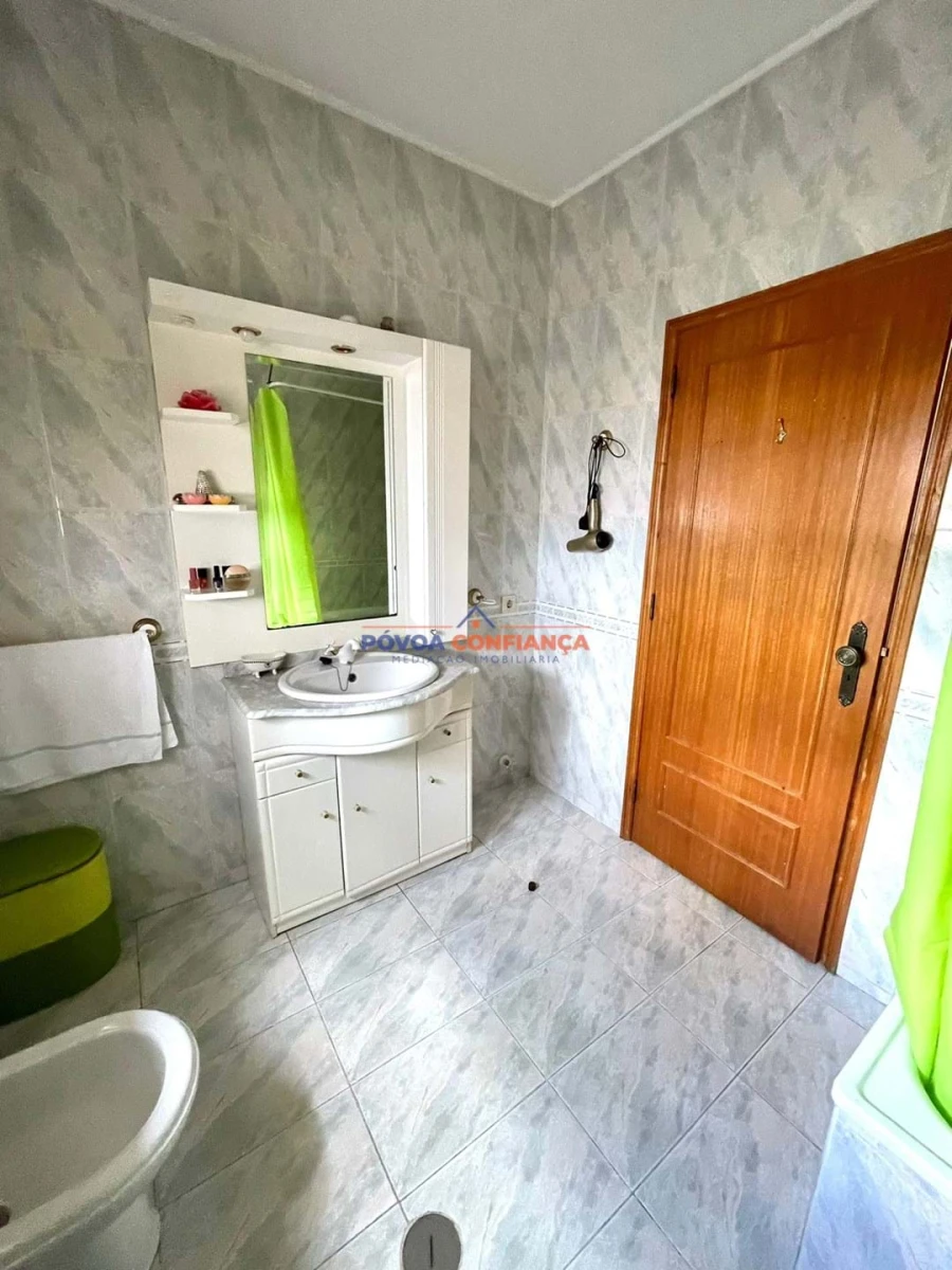 Apartamento T3 para Venda em Vila Nova de Famalicão e Calendário Foto 11