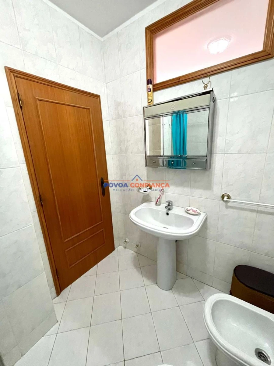 Apartamento T3 para Venda em Vila Nova de Famalicão e Calendário Foto 15
