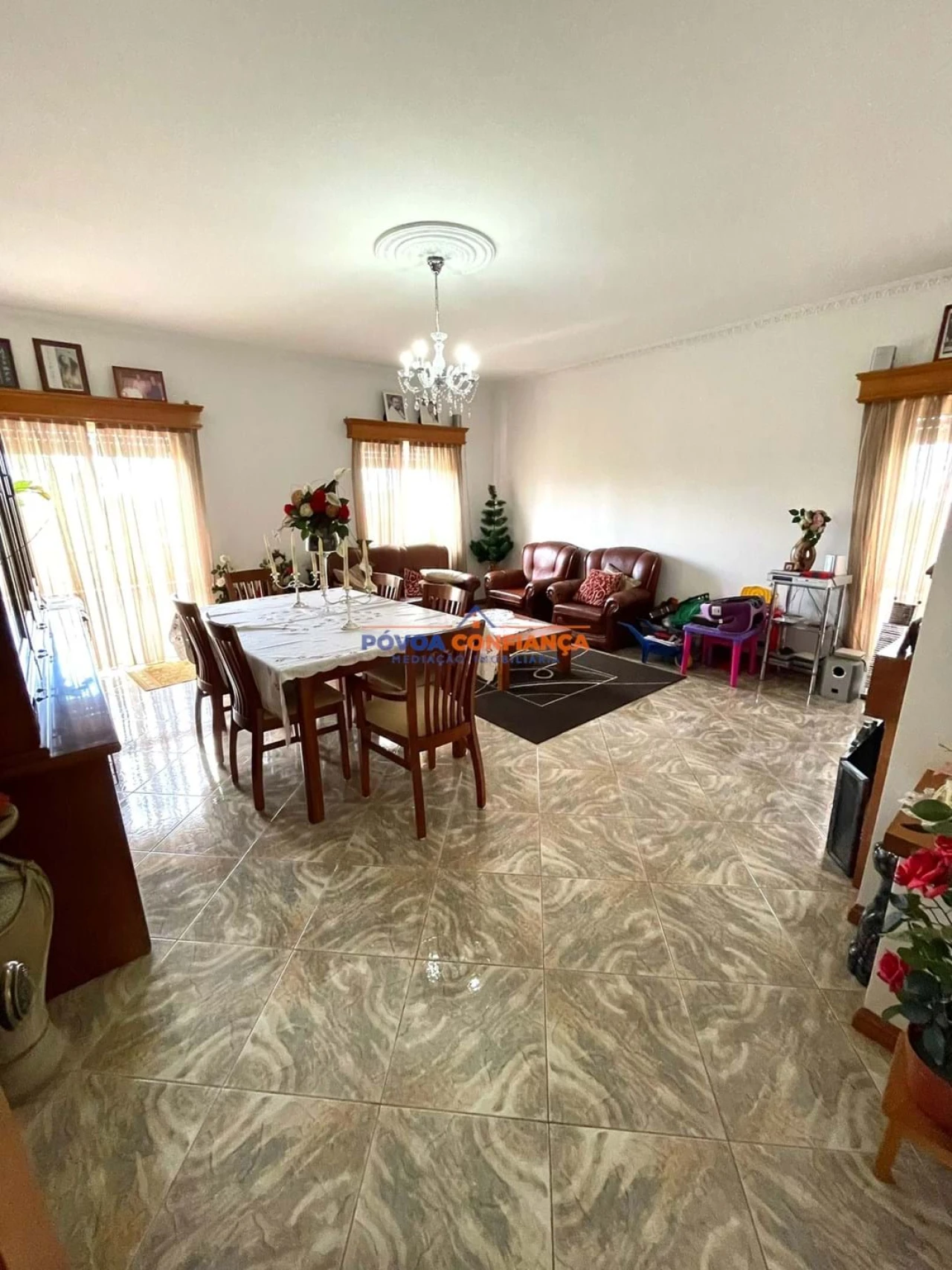 Apartamento T3 para Venda em Vila Nova de Famalicão e Calendário Foto 1