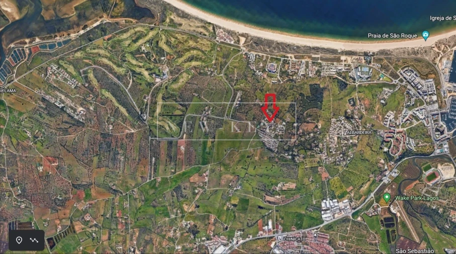 Terreno para Venda em Lagos (São Sebastião e Santa Maria) Foto 2