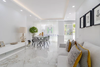 Apartamento T4 para Venda em Lagos (São Sebastião e Santa Maria)