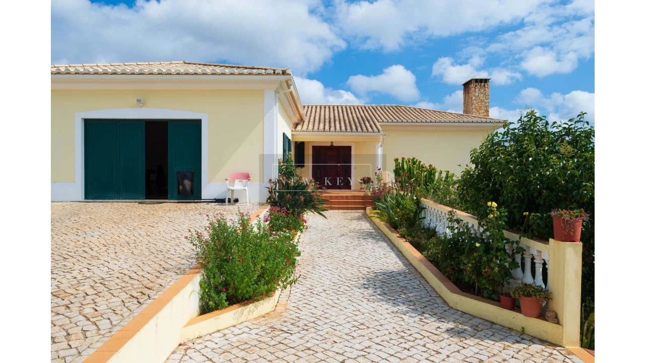 Quinta T3 para Venda em Luz Foto 13