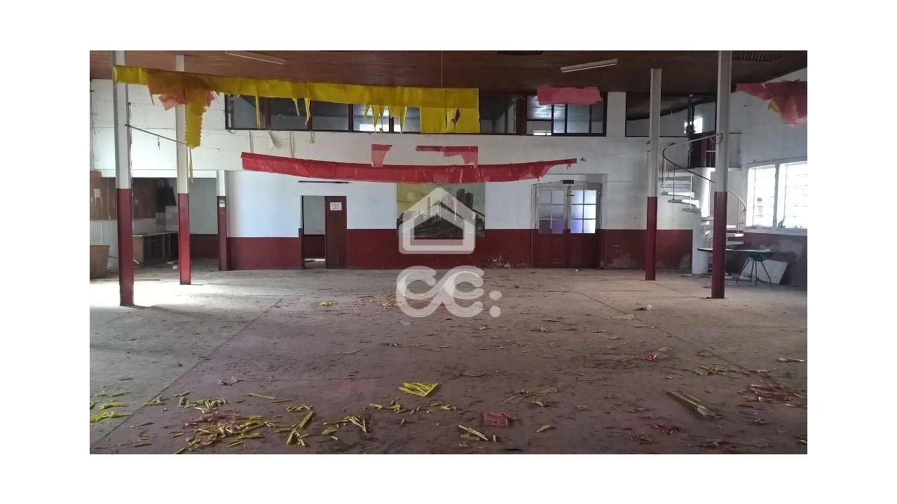 Armazém para Venda em Vieira de Leiria Foto 13
