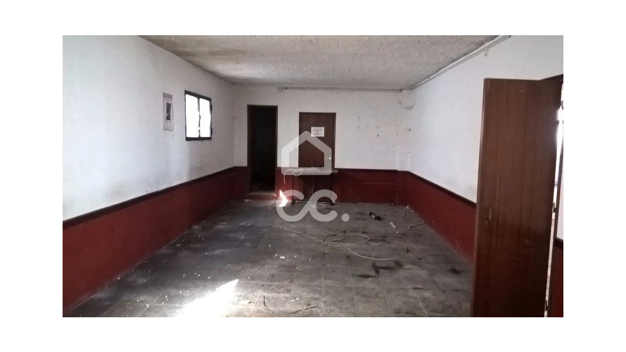 Armazém para Venda em Vieira de Leiria Foto 6