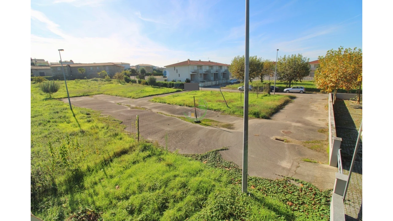 Terreno para Venda em Ferreiros, Prozelo e Besteiros Foto 3