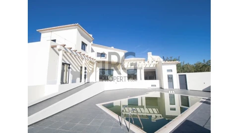 Moradia T4 para Venda em Boliqueime