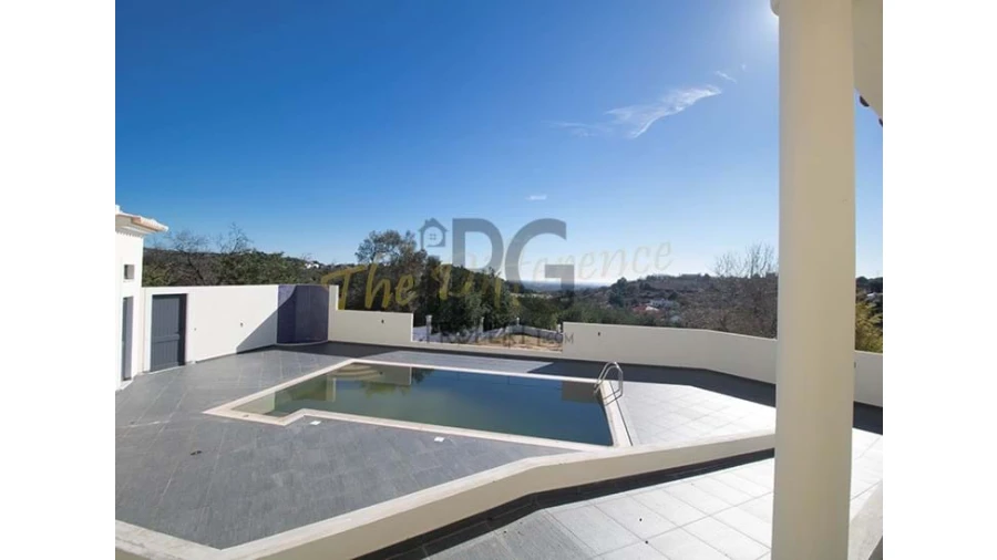 Moradia T4 para Venda em Boliqueime Foto 7
