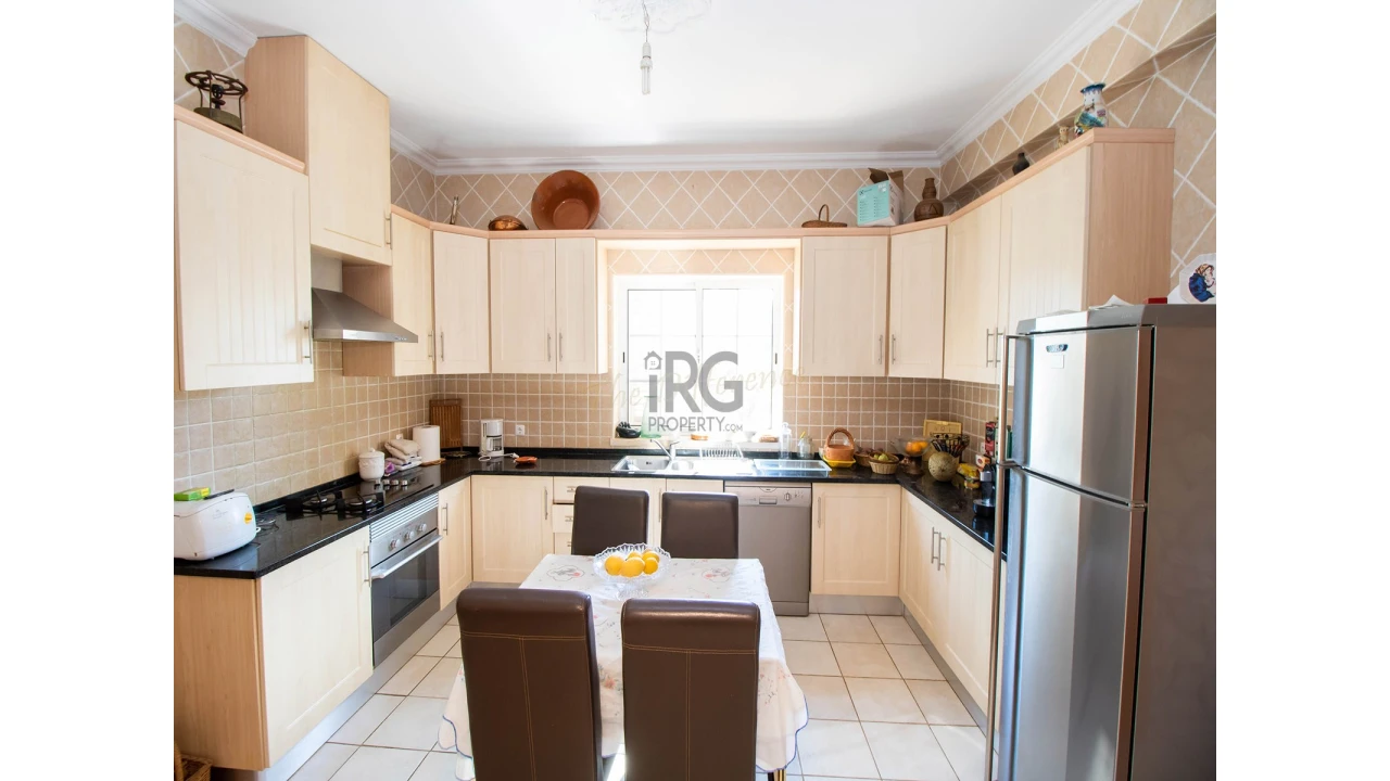 Moradia T3 para Venda em Quarteira Foto 12