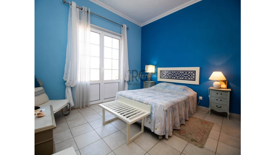 Moradia T3 para Venda em Quarteira Foto 7