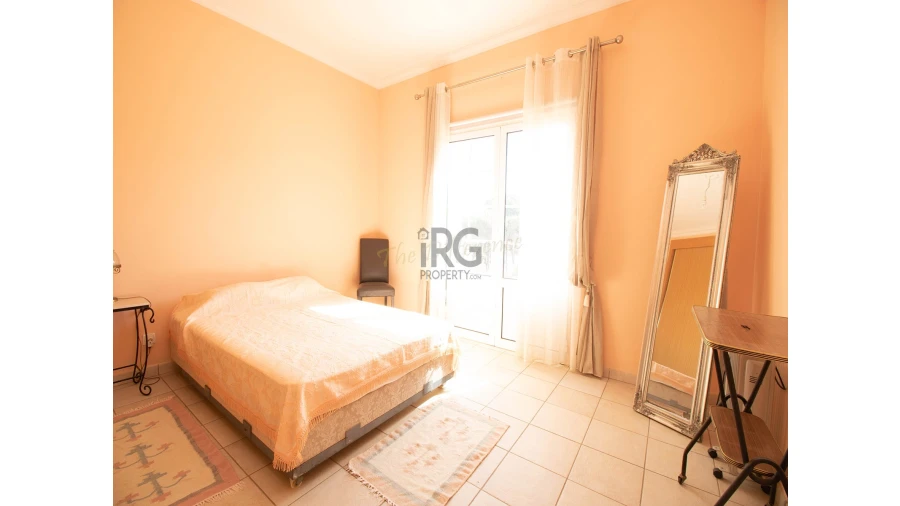 Moradia T3 para Venda em Quarteira Foto 10